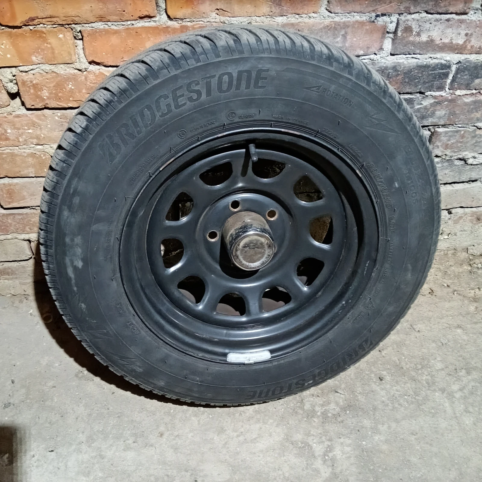 Гуми с джанти Bridgestone 205/70R15