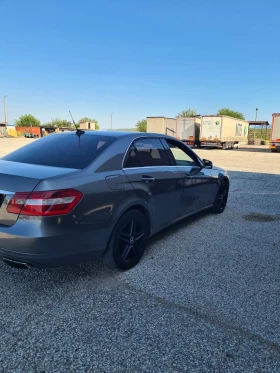 Mercedes-Benz E 200, снимка 4