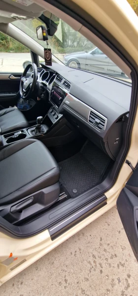 Обява за продажба на VW Touran 2.0 ~28 888 лв. - изображение 9