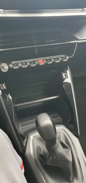 Peugeot 208, снимка 6