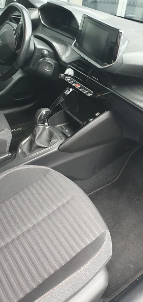 Peugeot 208, снимка 11