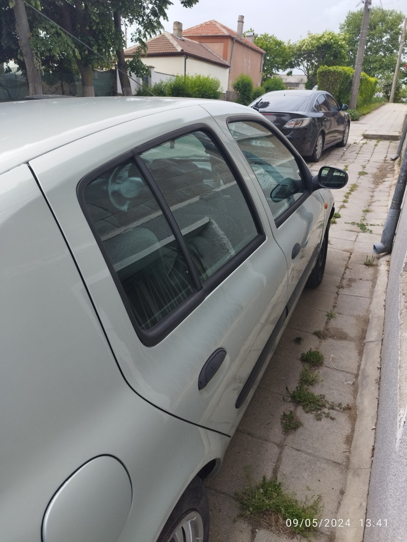 Renault Clio, снимка 4 - Автомобили и джипове - 45654791