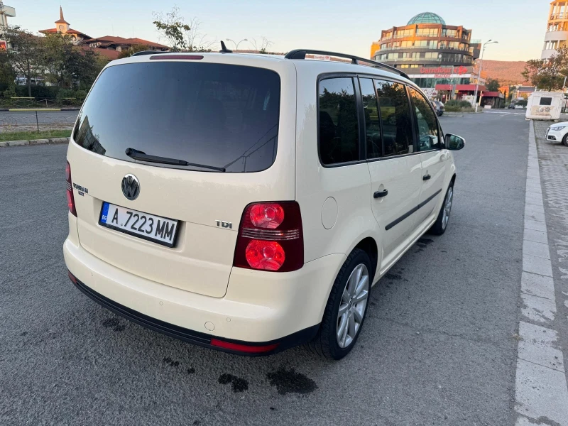 VW Touran, снимка 6 - Автомобили и джипове - 47738934