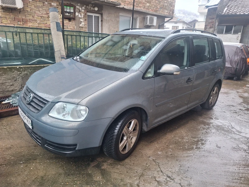 VW Touran, снимка 2 - Автомобили и джипове - 48464713