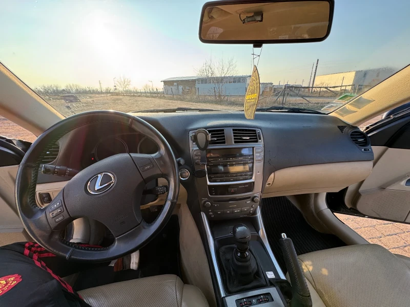 Lexus IS 220d, снимка 15 - Автомобили и джипове - 49104417