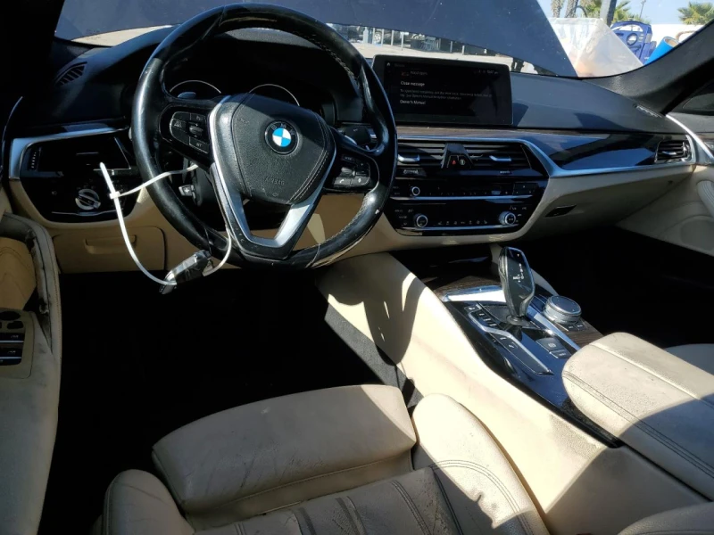 BMW 530 530E* Plug-In Hybrid* Distronic, снимка 8 - Автомобили и джипове - 49545712