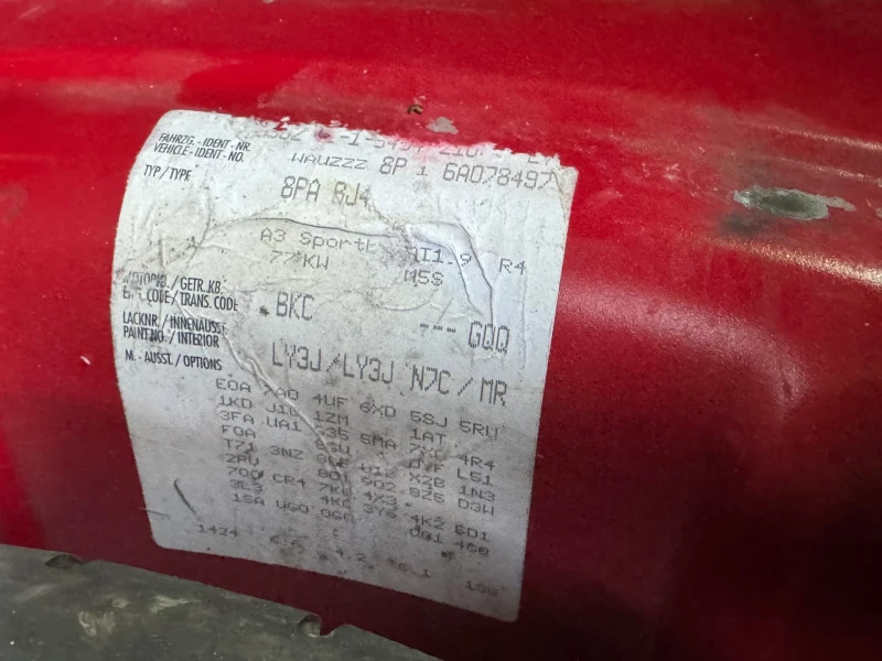 Audi A3 1.9 / 105 / 5ск / BKC, снимка 7 - Автомобили и джипове - 53027360