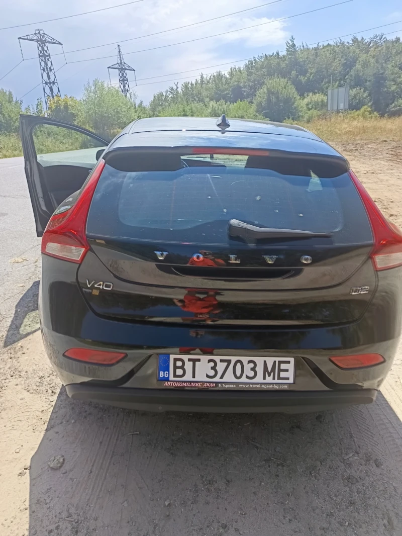 Volvo V40 1.6, снимка 2 - Автомобили и джипове - 52006520