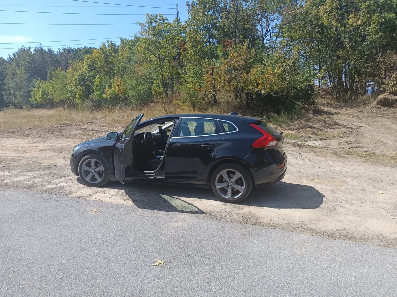 Volvo V40 1.6, снимка 4 - Автомобили и джипове - 52006520