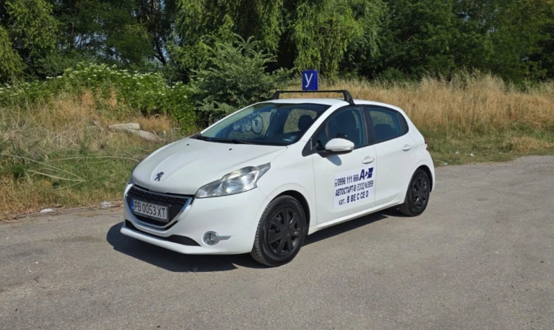 Peugeot 208 1.4 HDI, снимка 2 - Автомобили и джипове - 52680752