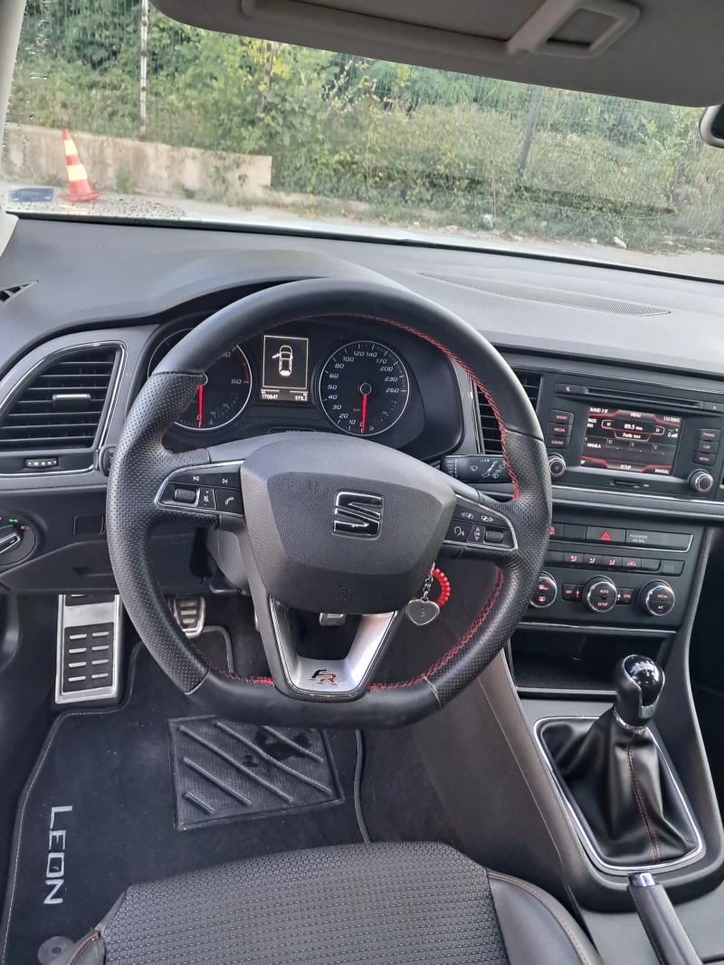 Seat Leon FR, снимка 9 - Автомобили и джипове - 53088991