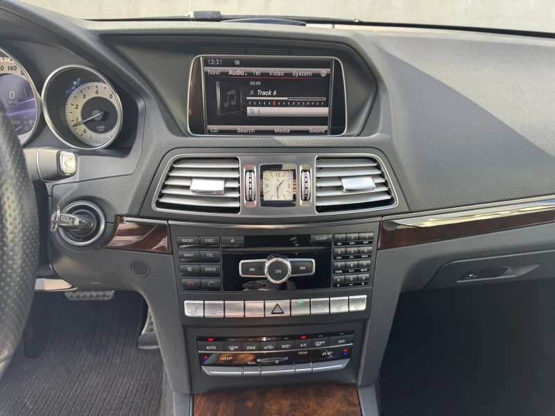 Mercedes-Benz E 500 COUPE, снимка 13 - Автомобили и джипове - 53109434