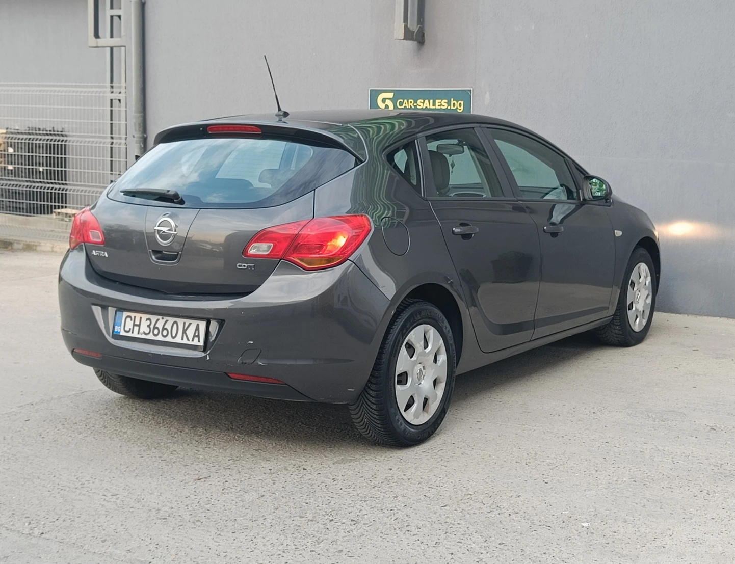 Opel Astra 1.7 CDTI - изображение 8