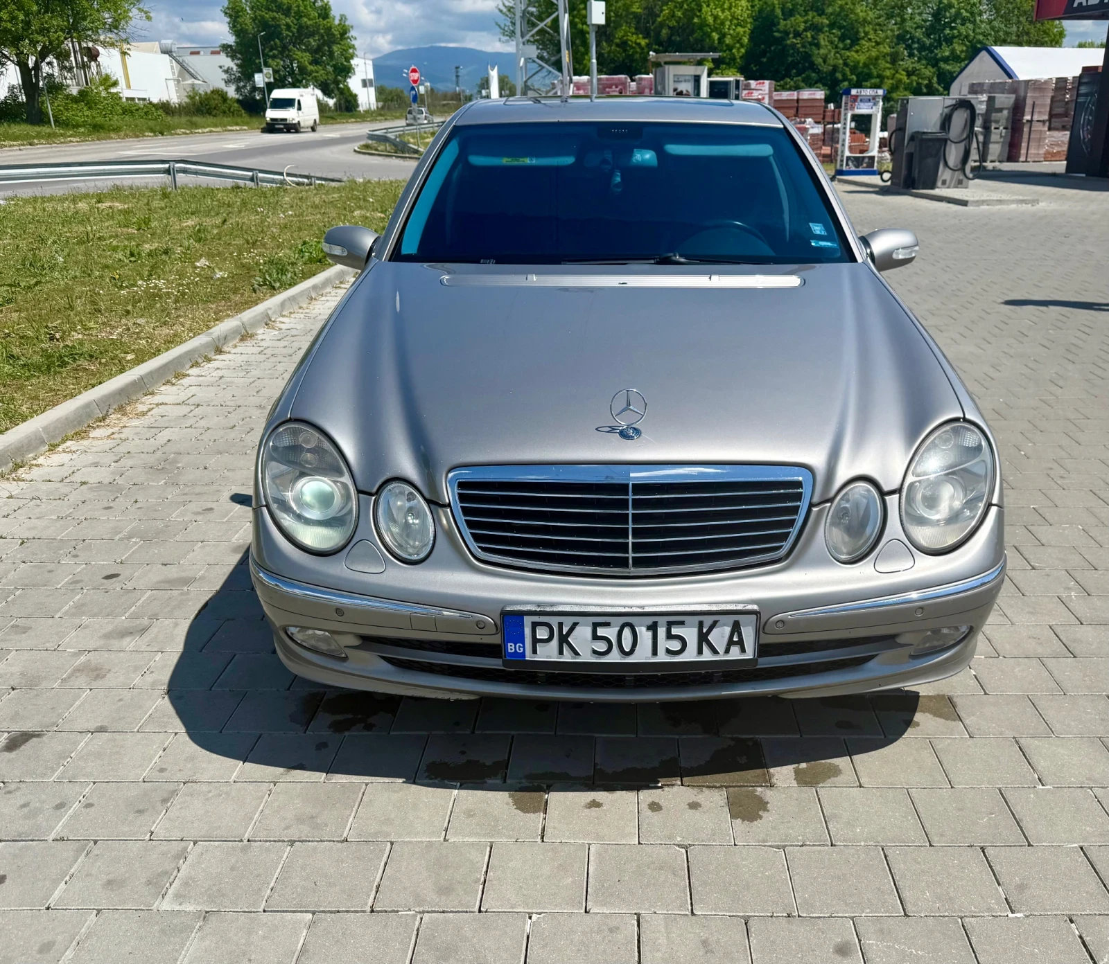 Mercedes-Benz E 270 2.7 Cdi - изображение 2