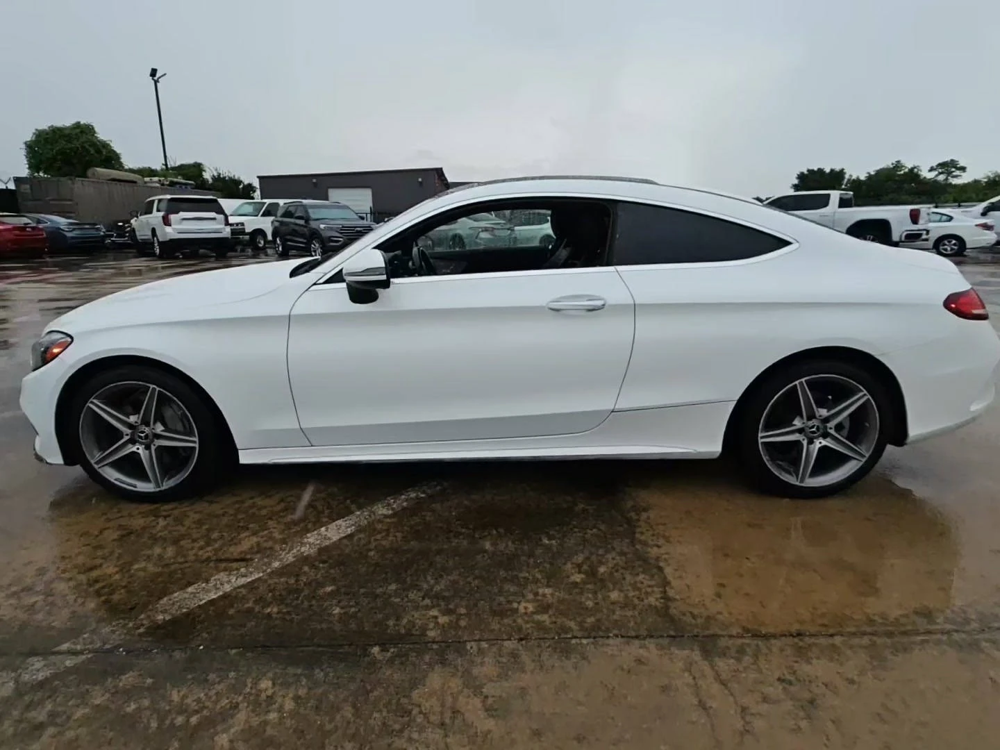 Mercedes-Benz C 300 AMG* PANO* BURMASTER* NAVI* KEYLESS GO* MB-TEX* М. - изображение 2