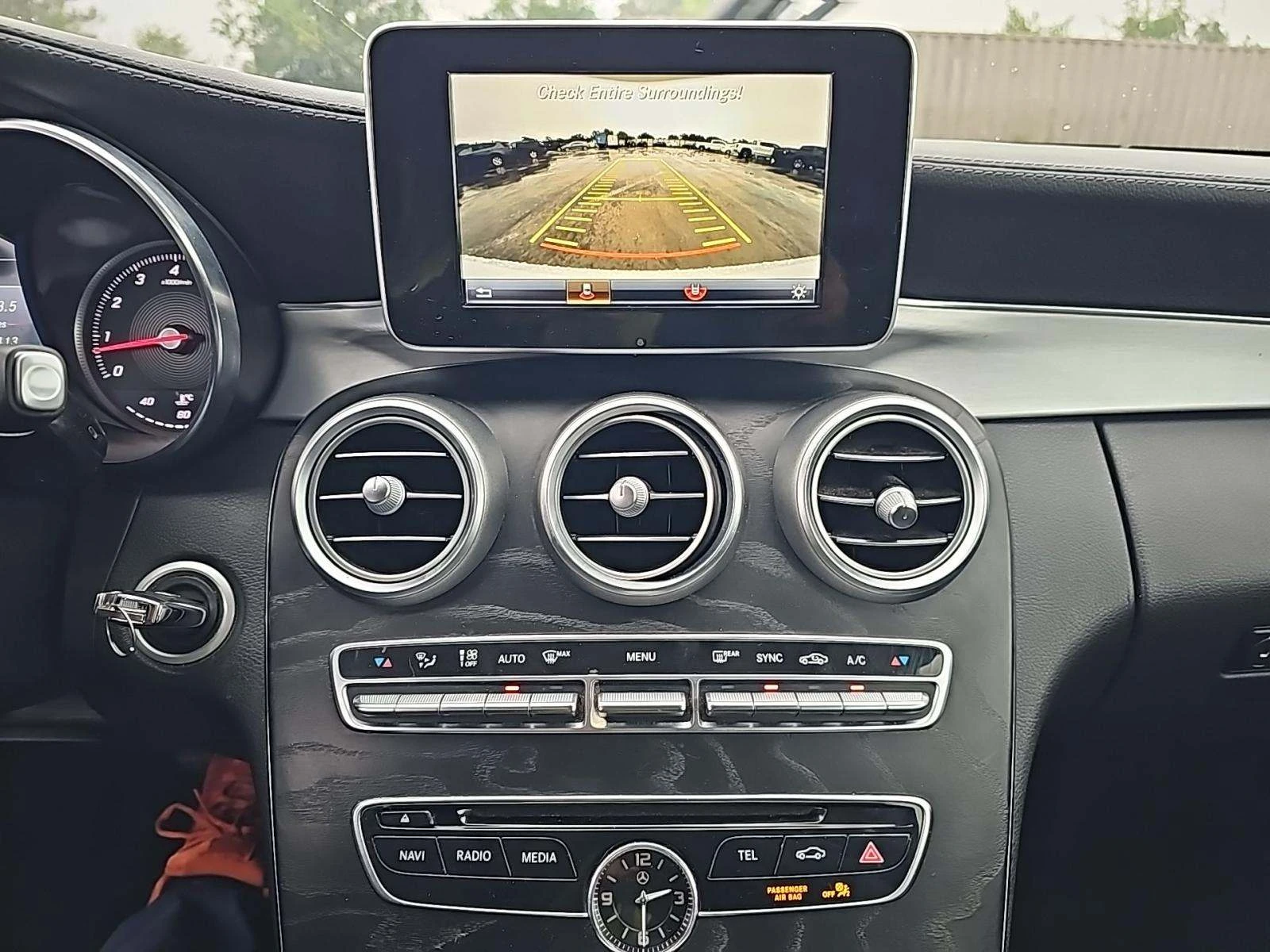 Mercedes-Benz C 300 AMG* PANO* BURMASTER* NAVI* KEYLESS GO* MB-TEX* М. - изображение 6