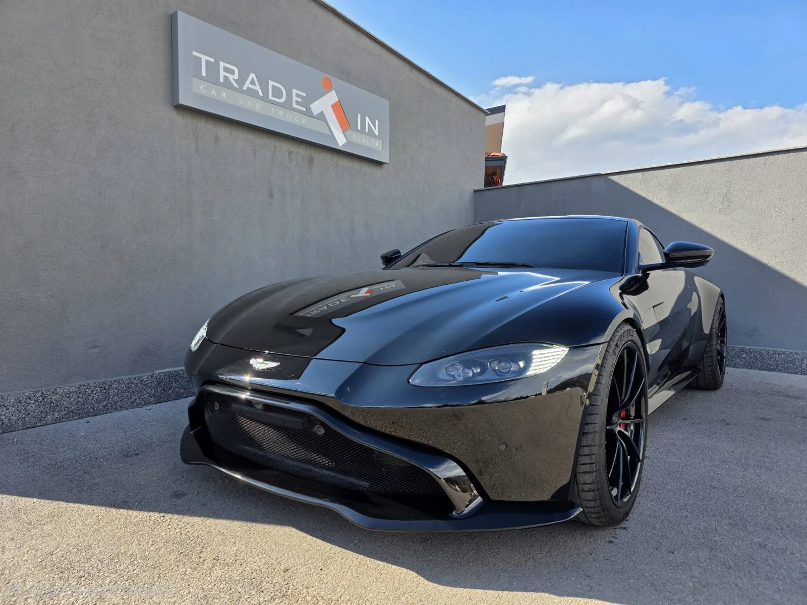 Aston Martin V8 Vantage