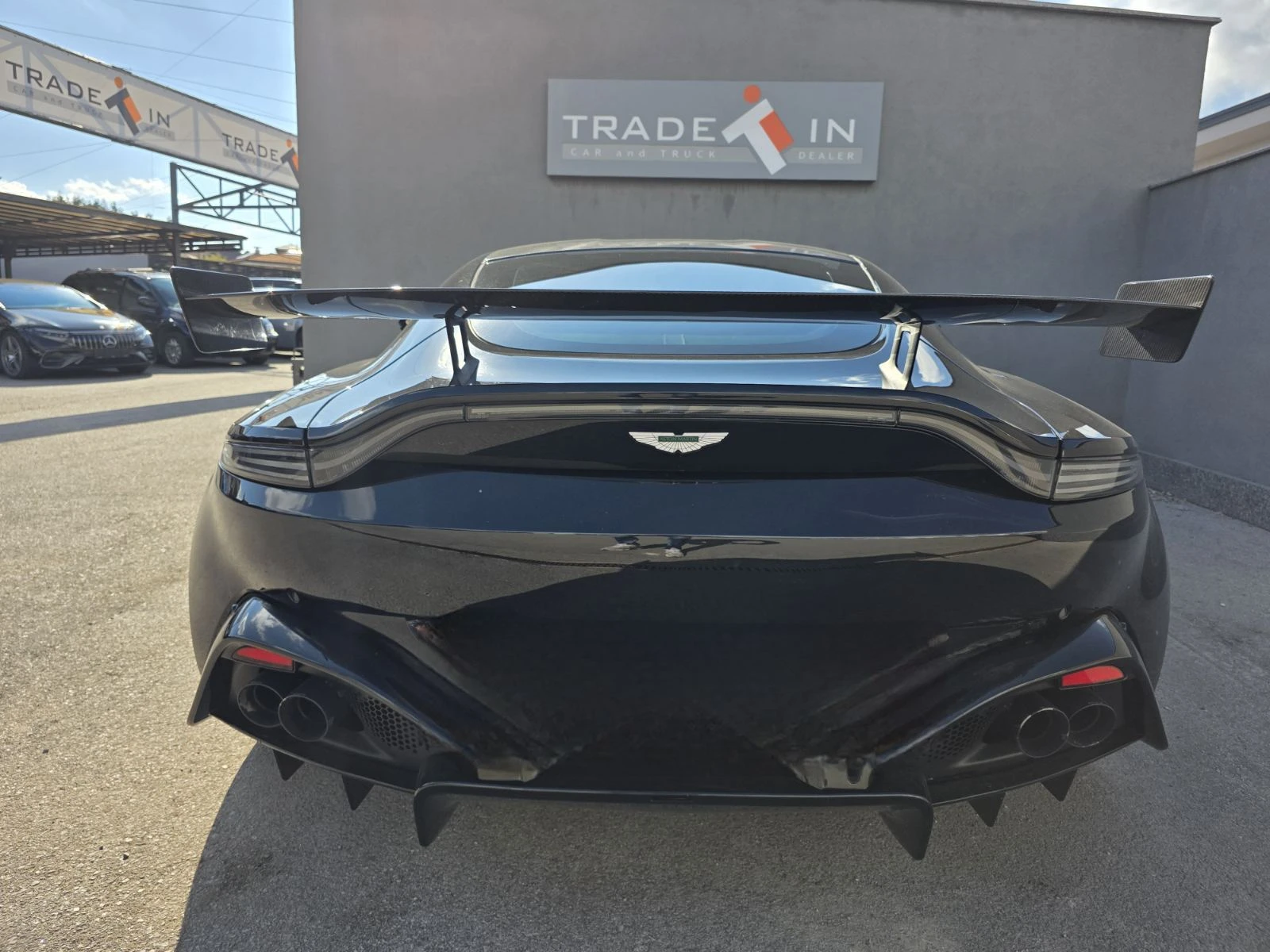 Aston Martin V8 Vantage, снимка 5 - Автомобили и джипове - 51876086