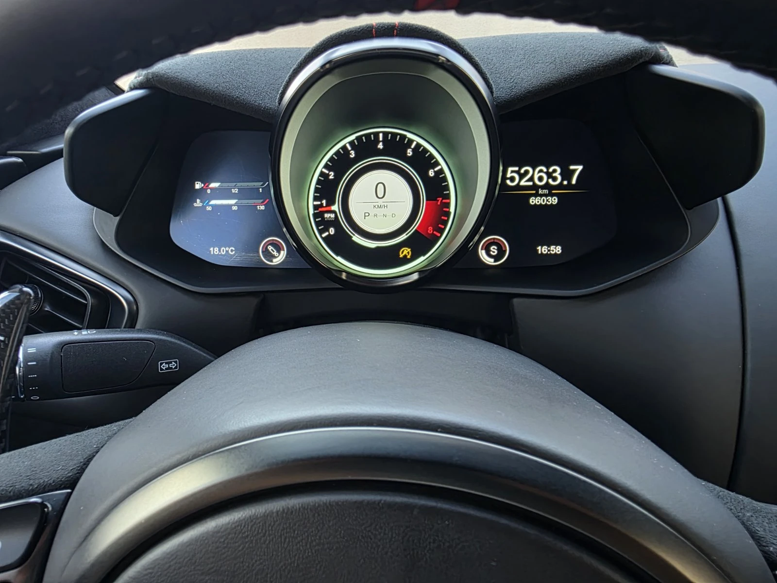 Aston Martin V8 Vantage, снимка 13 - Автомобили и джипове - 51876086