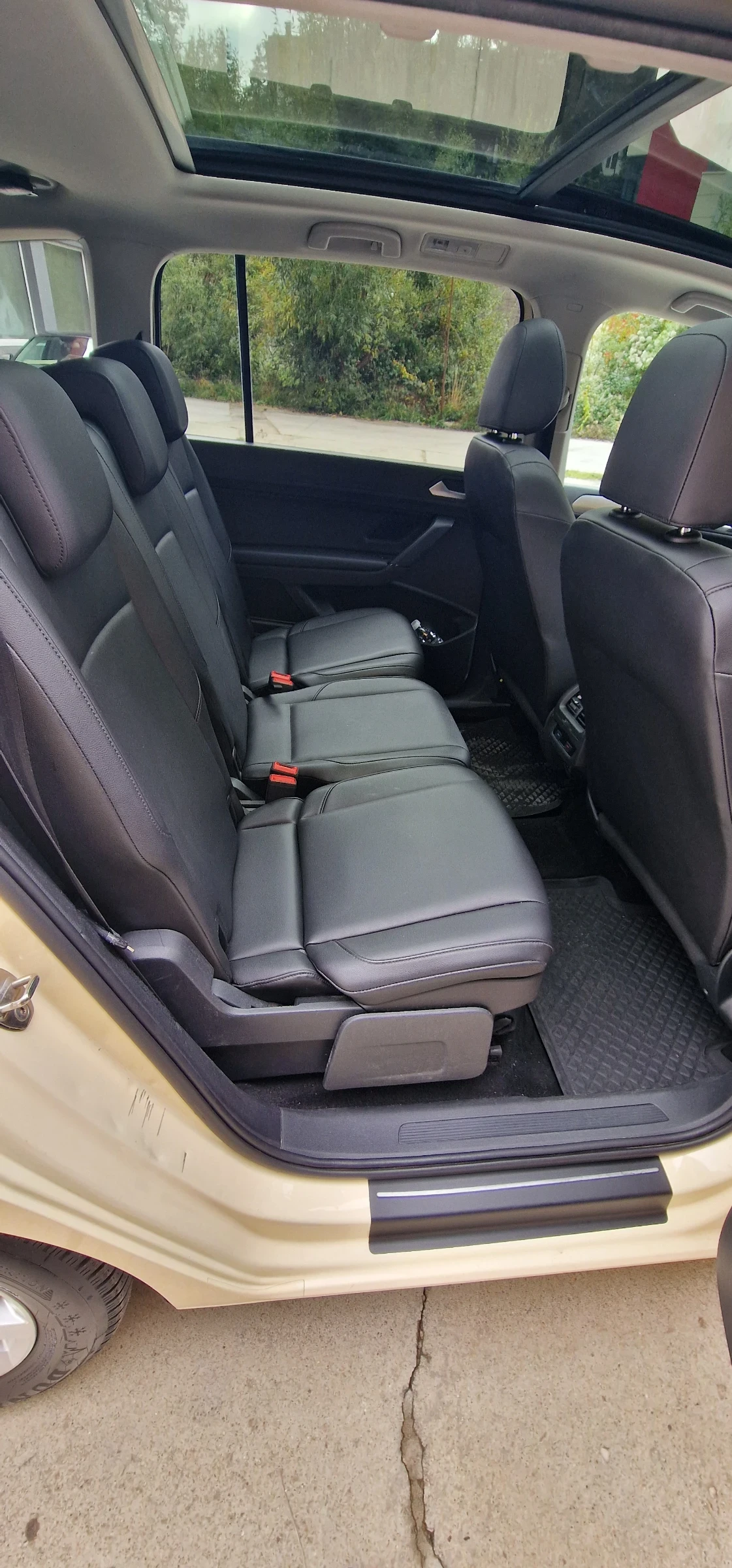 VW Touran 2.0 | Mobile.bg — изображение 11