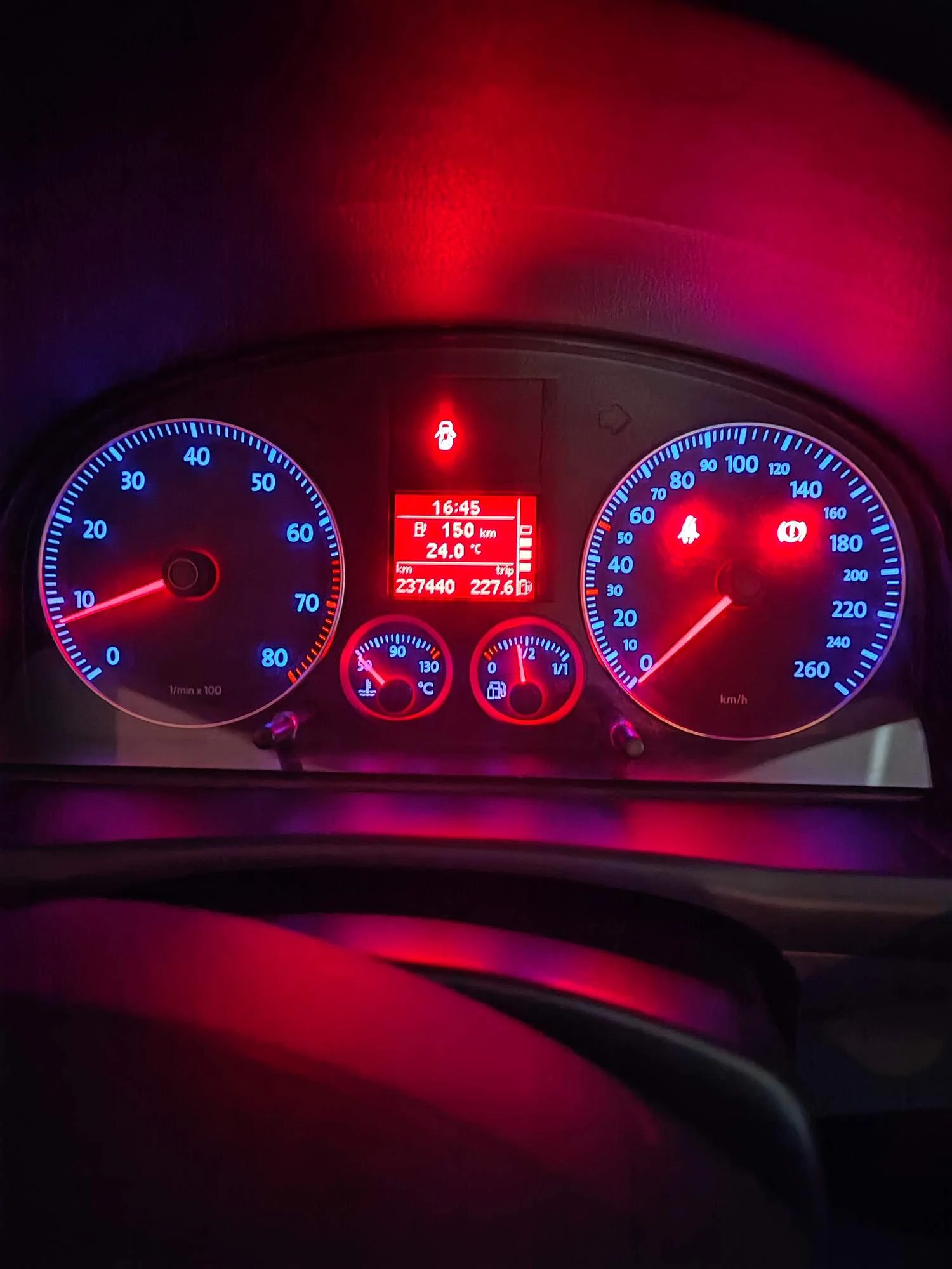 VW Touran EcoFuel | Mobile.bg � ����������� 13