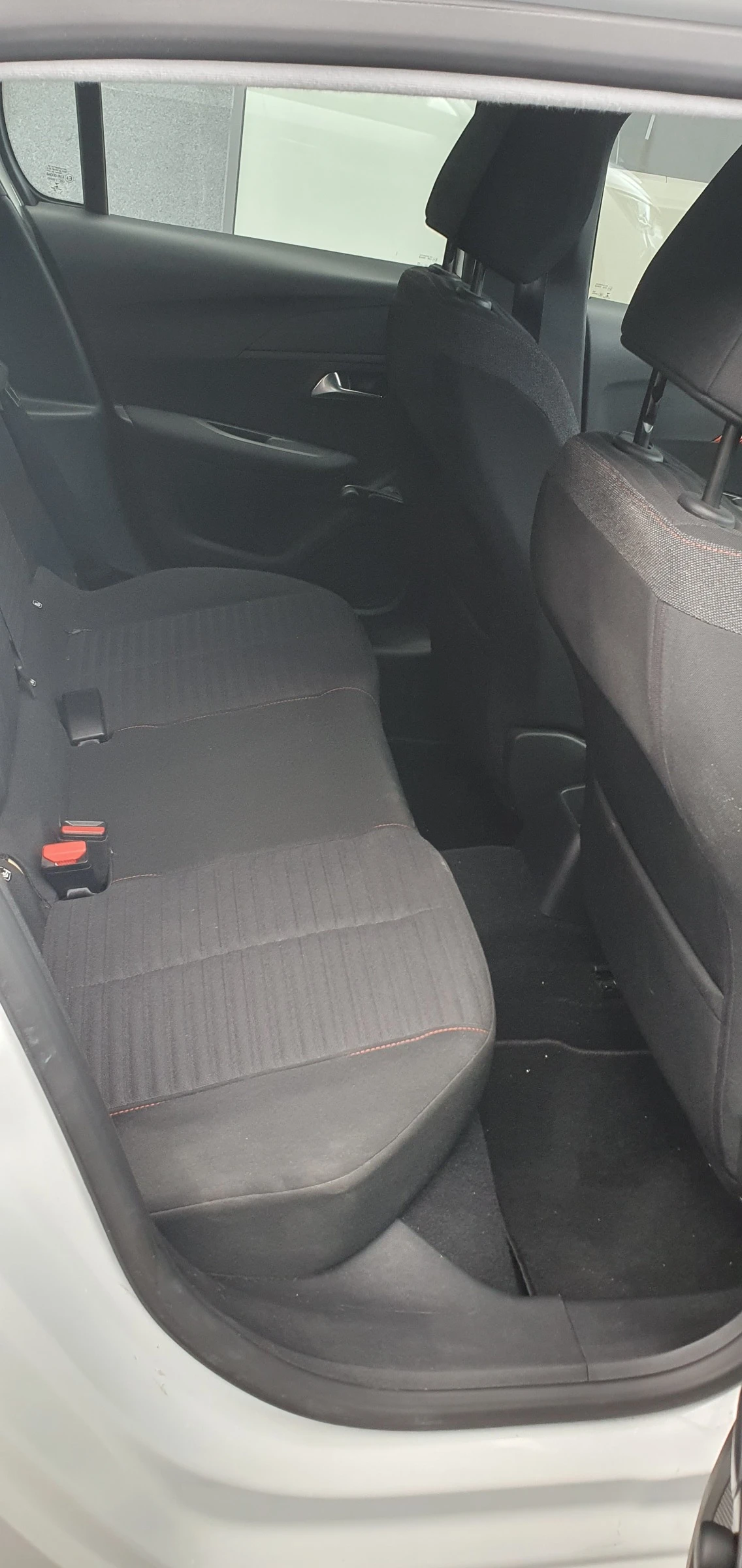 Peugeot 208 | Mobile.bg   10