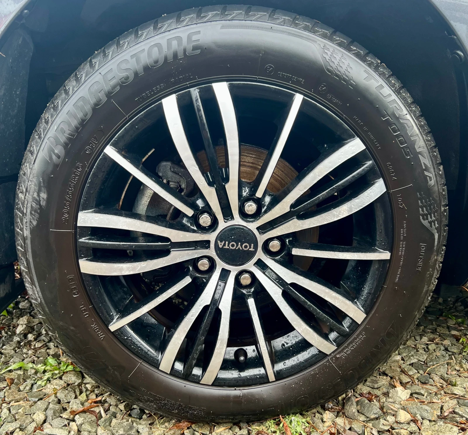 Toyota Auris 1.3 88 000 км - изображение 5