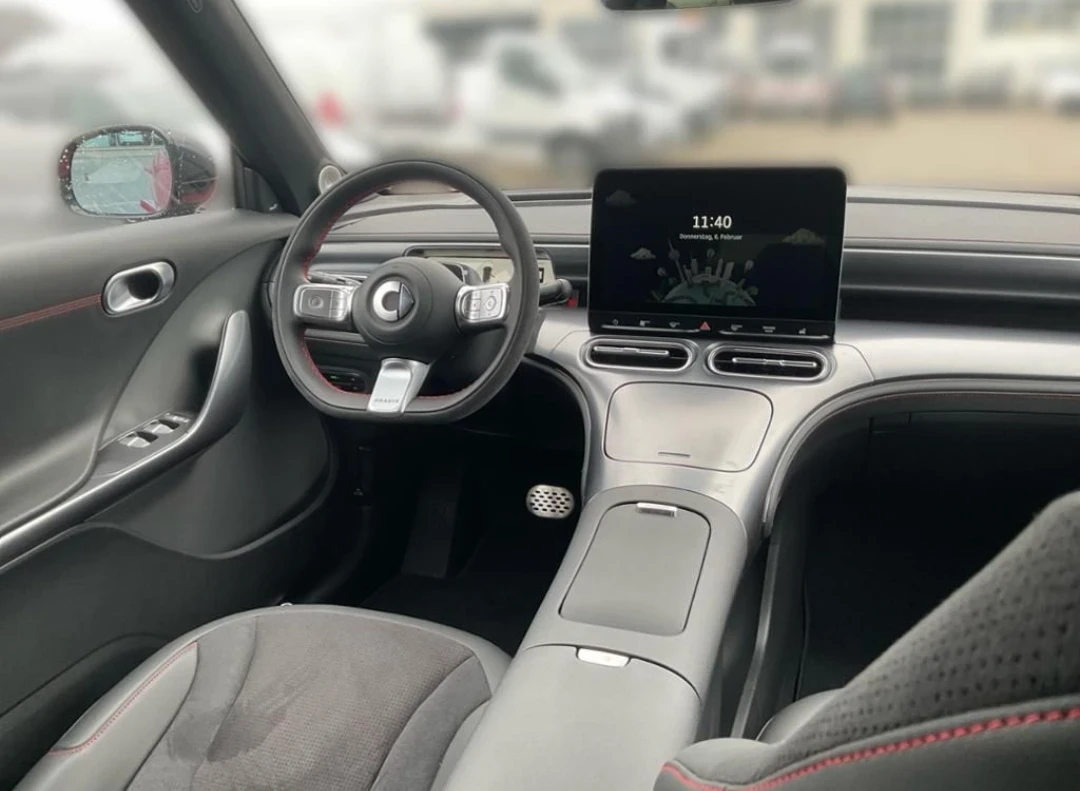 Smart #1 Brabus/360Камера/HuD/AWD/AMBIENT/ПАНОРАМЕН ПОКРИВ - изображение 7