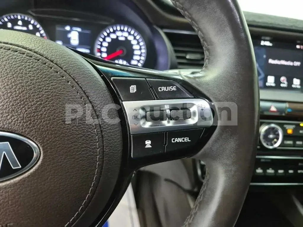 Kia K7  - изображение 8