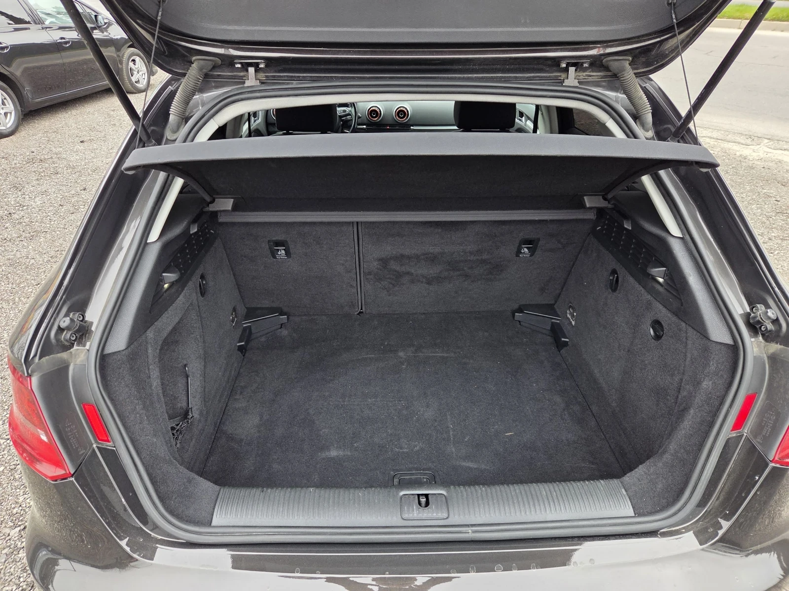 Audi A3 1, 4 tfsi 122hp, снимка 9 - Автомобили и джипове - 53809699