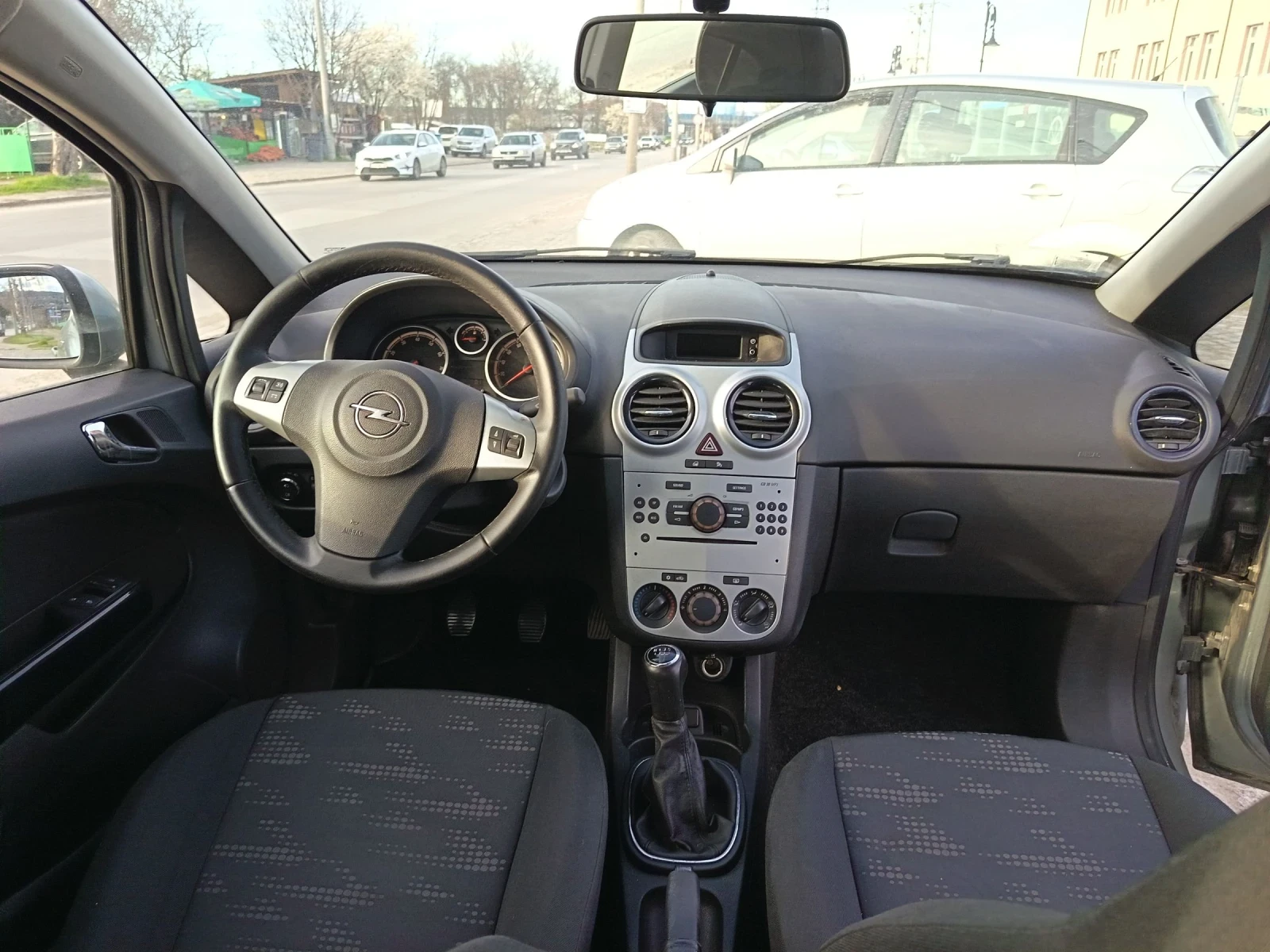 Opel Corsa 1.2, снимка 10 - Автомобили и джипове - 54132905