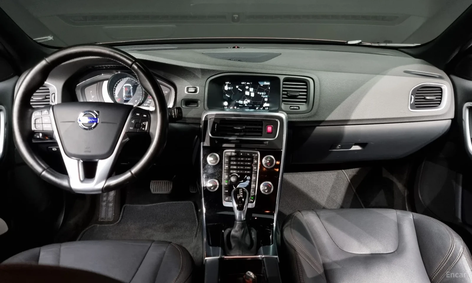 Volvo V60 Cross Country T5 AWD, снимка 6 - Автомобили и джипове - 54263117