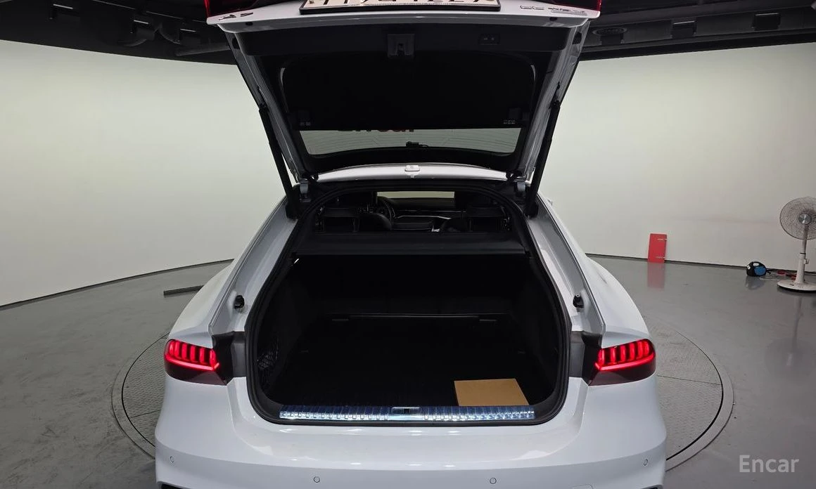 Audi A7 * QUATTRO* 55TFSI* ДИСТРОНИК* ОБДУХВАНЕ* КАМЕРИ* 3, снимка 14 - Автомобили и джипове - 54281246