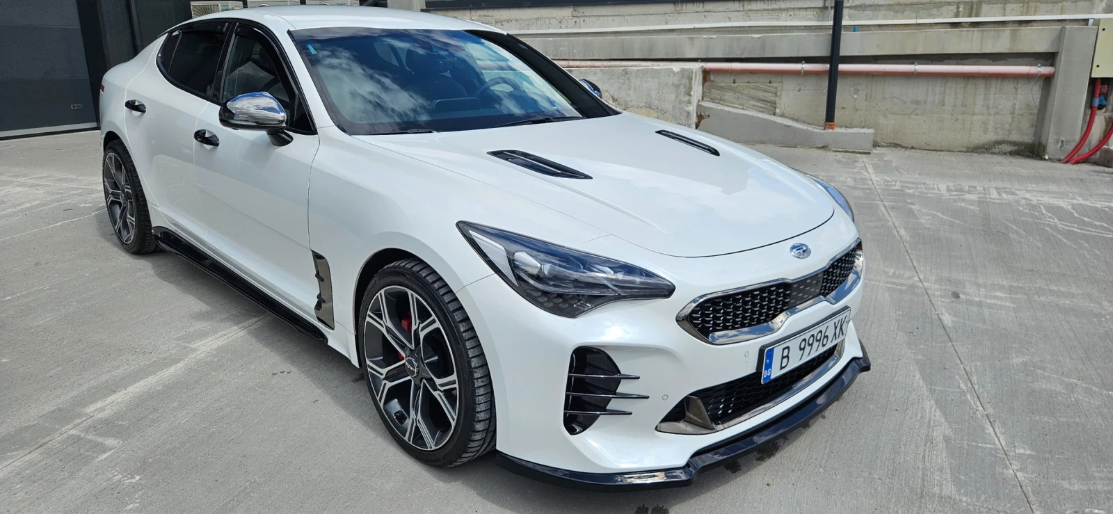Kia Stinger Европейка, 3.3 бензин, BASTUCK без аналог , ТОП !!, снимка 10 - Автомобили и джипове - 54286108