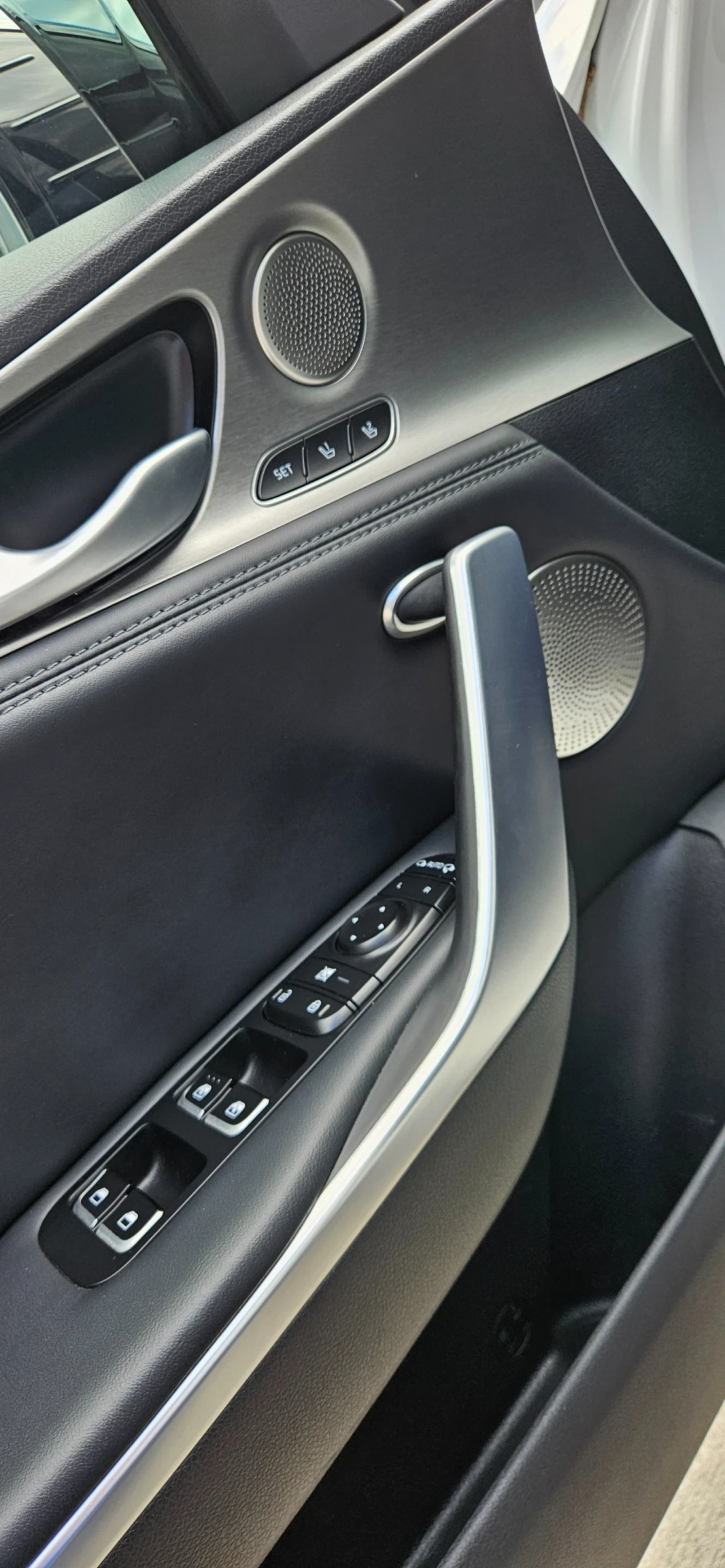 Kia Stinger Европейка, 3.3 бензин, BASTUCK без аналог , ТОП !!, снимка 15 - Автомобили и джипове - 54286108