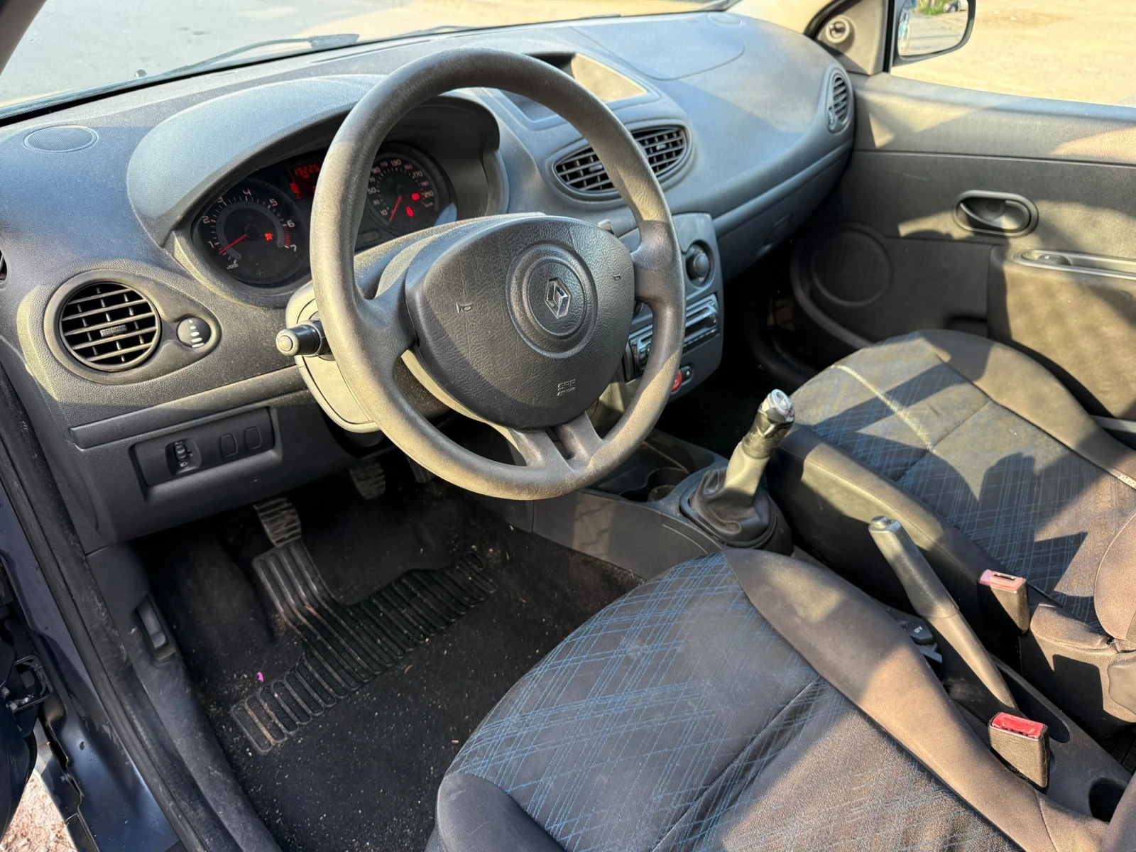 Renault Clio 1, 200 EURO4 , снимка 7 - Автомобили и джипове - 54296231