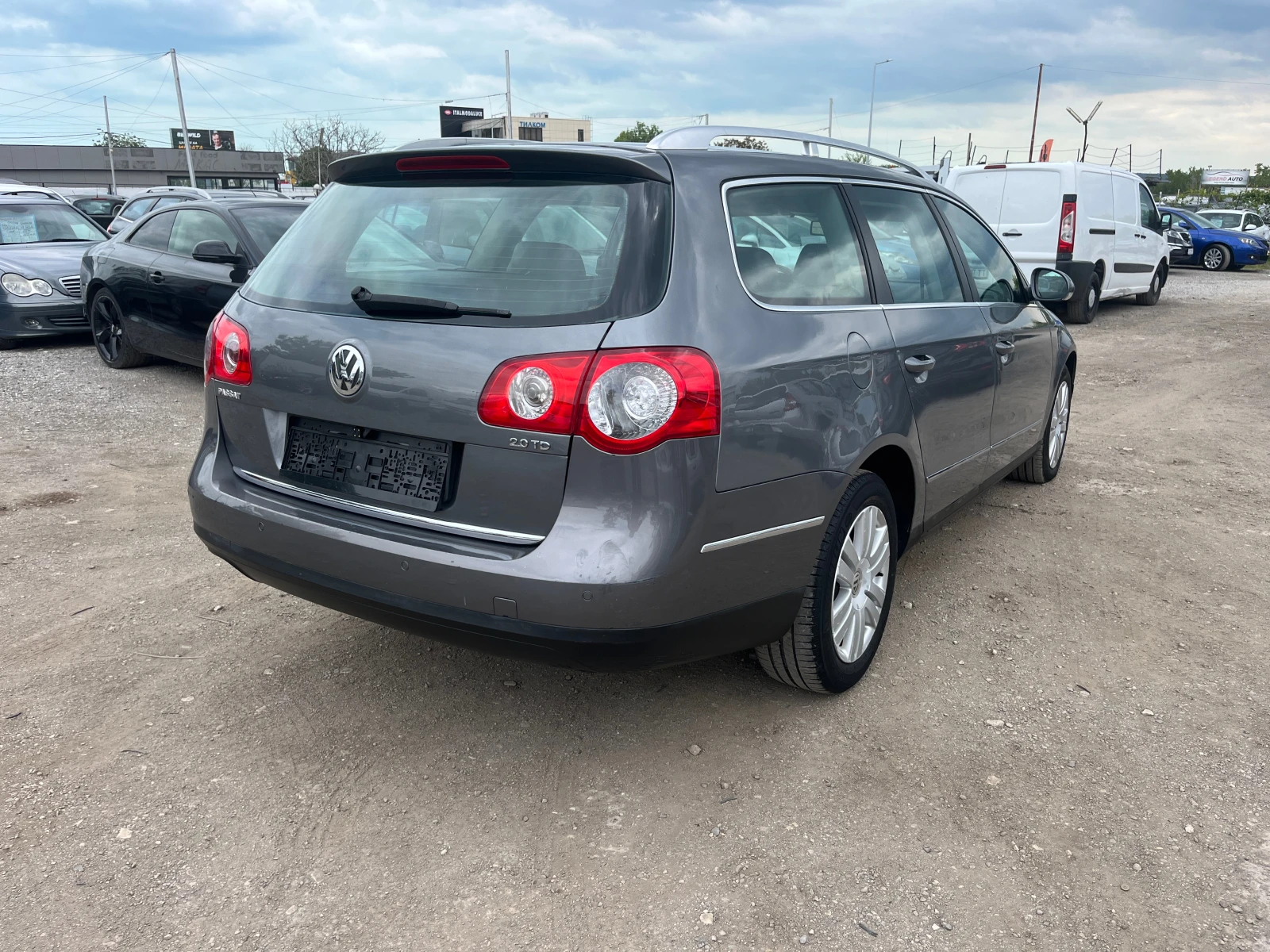 VW Passat 2.0TDI HIGHLINE/КОЖА, снимка 4 - Автомобили и джипове - 54553554
