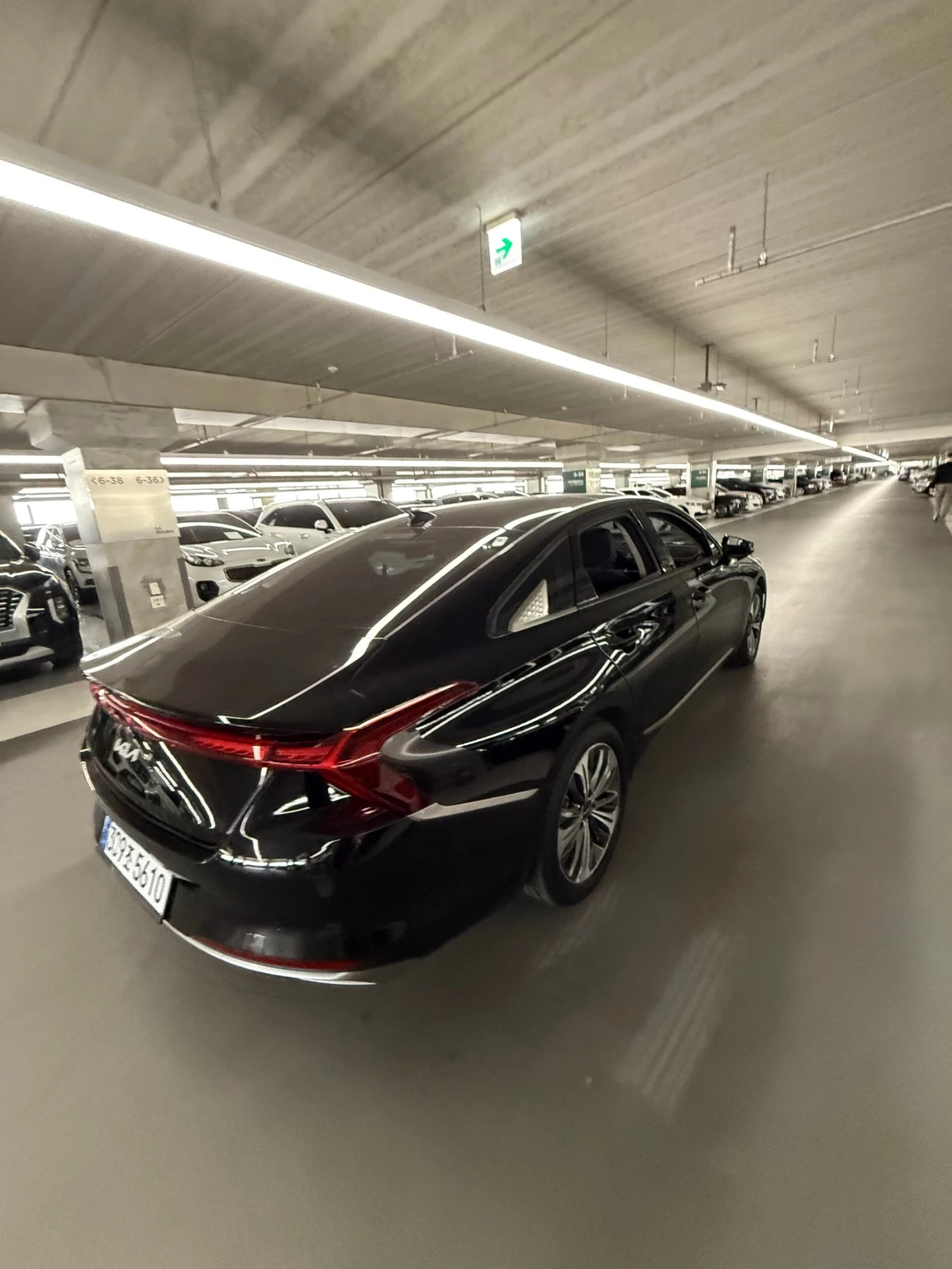 Kia K8 3.5 LPI - ОЧАКВАН ВНОС, снимка 4 - Автомобили и джипове - 54631486