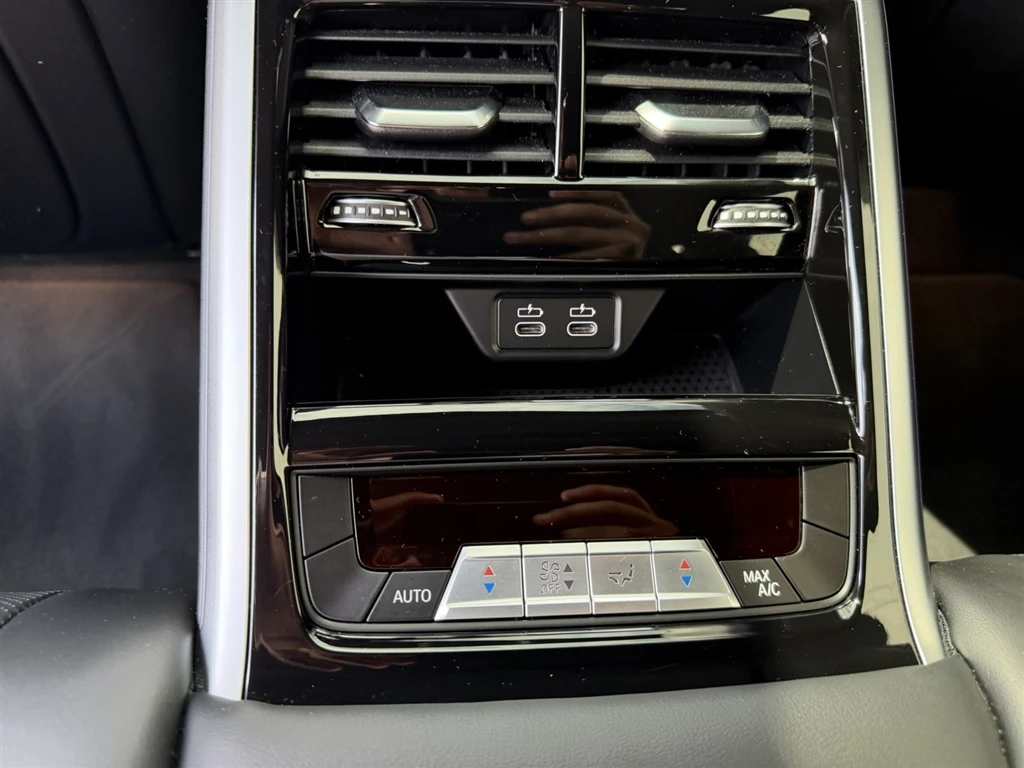 BMW 840 xDrive, снимка 11 - Автомобили и джипове - 54940505