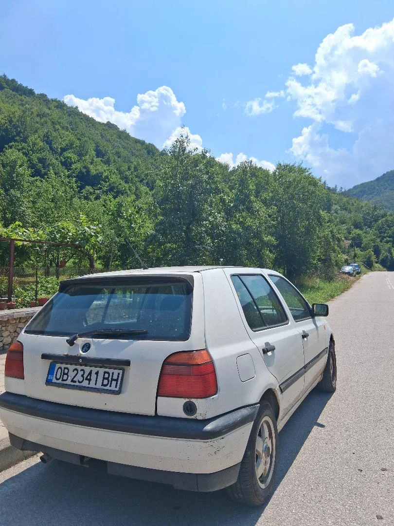 VW Golf, снимка 4 - Автомобили и джипове - 55539176