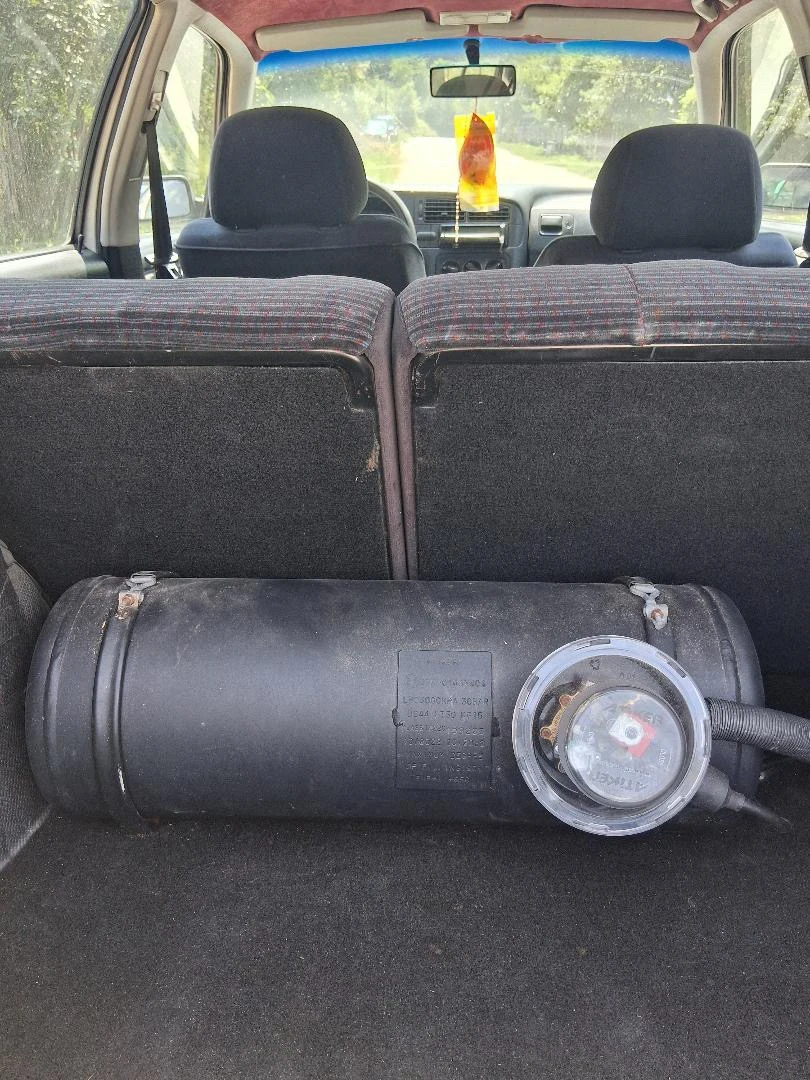 VW Golf, снимка 8 - Автомобили и джипове - 55539176