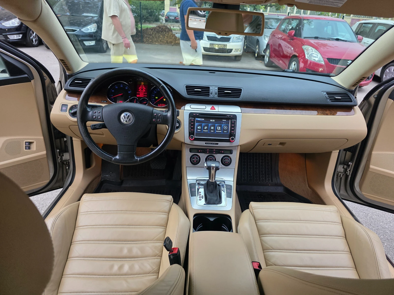 VW Passat 3.2FSI 4MOTION, снимка 10 - Автомобили и джипове - 55791739