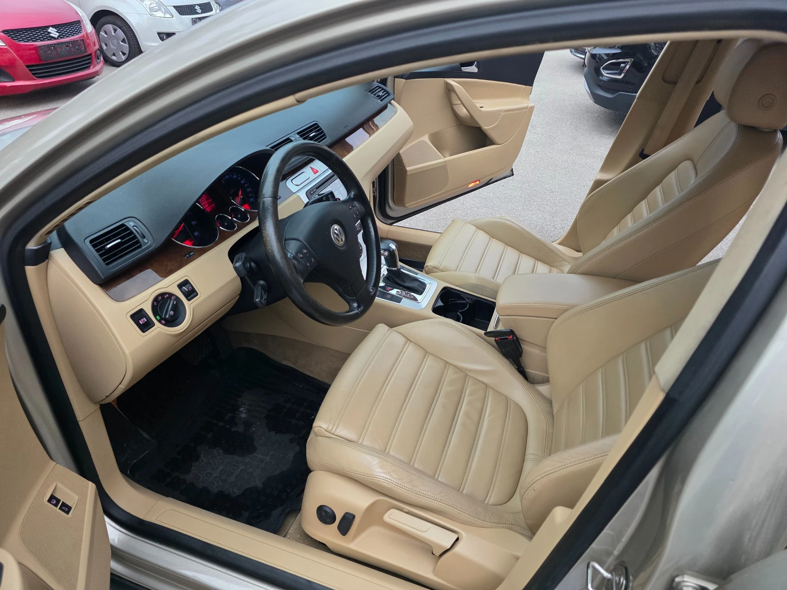 VW Passat 3.2FSI 4MOTION, снимка 9 - Автомобили и джипове - 55791739
