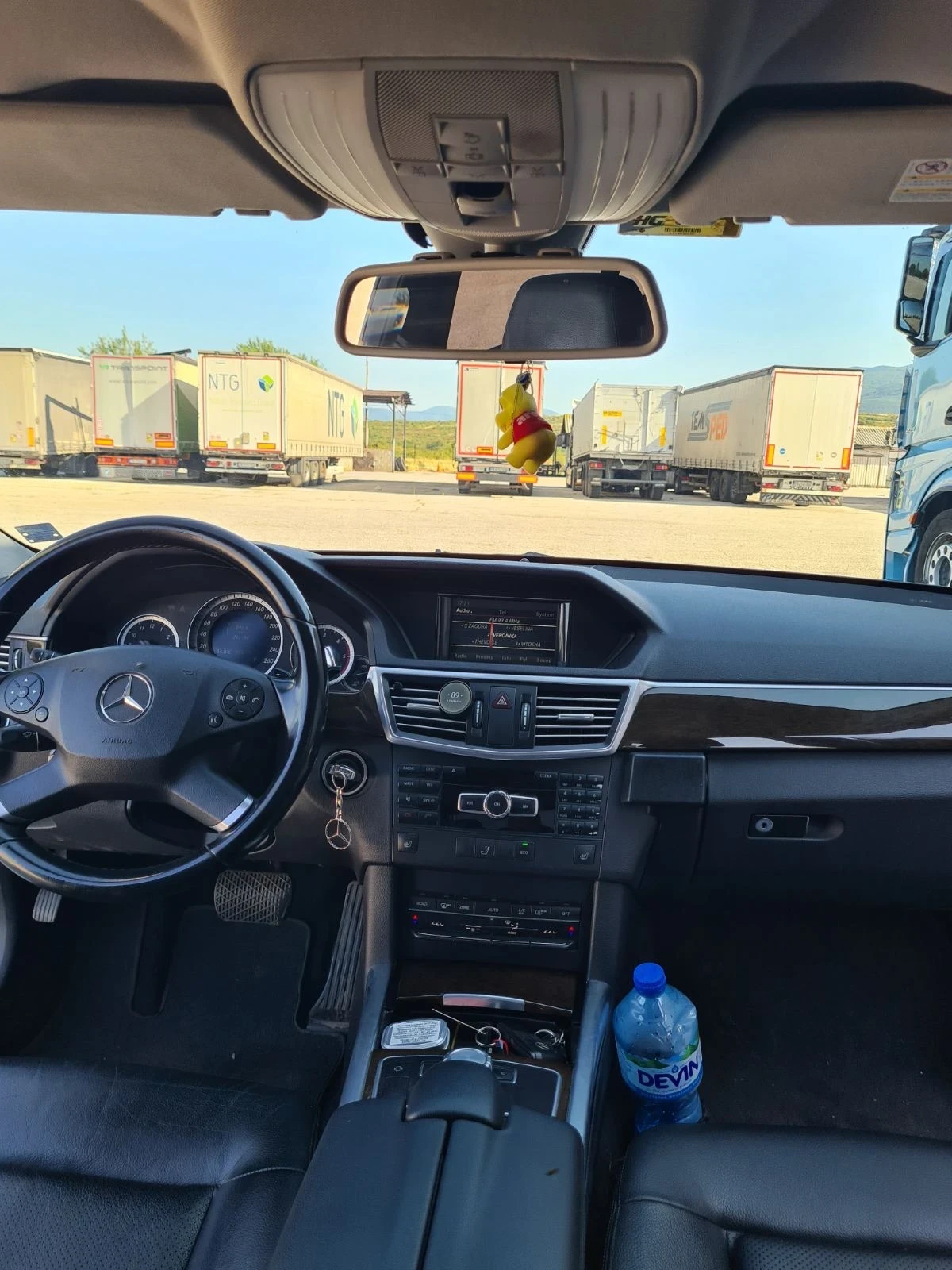 Mercedes-Benz E 200, снимка 8 - Автомобили и джипове - 55846785