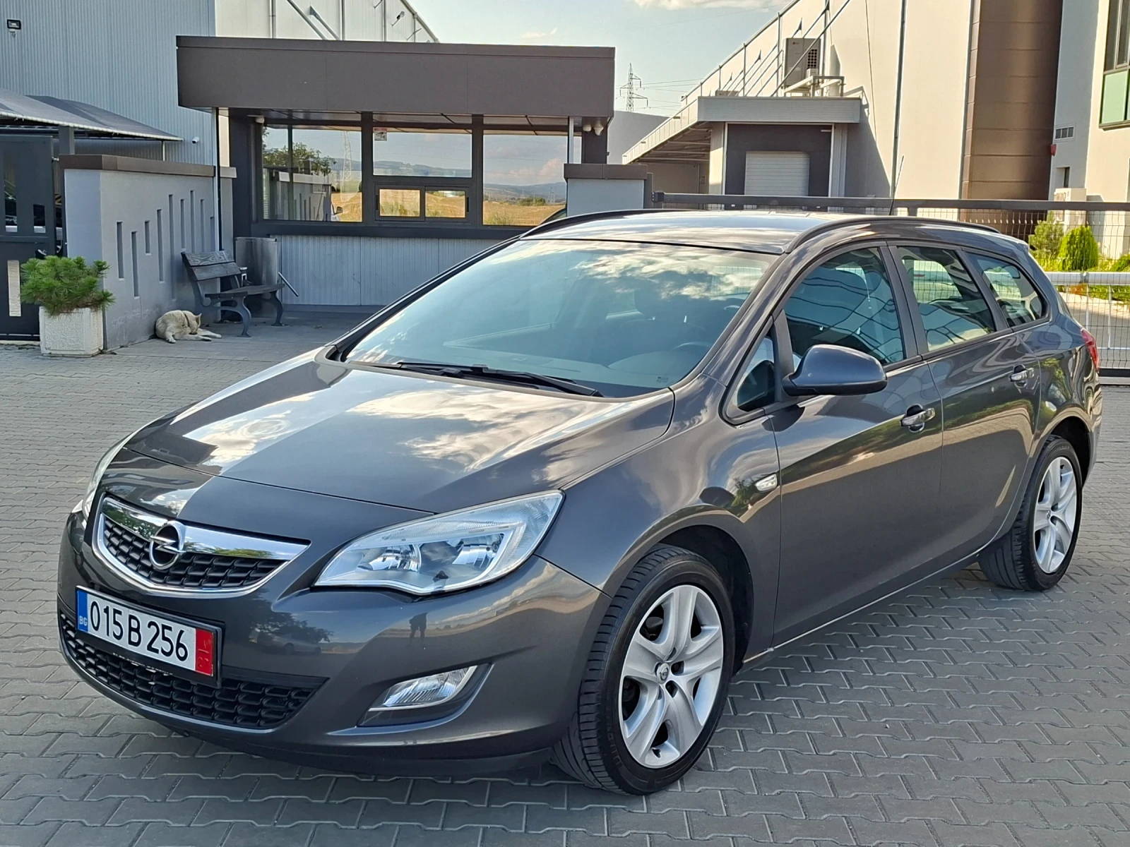 Opel Astra 1.4i* (140кс)* EURO-5* НОВ ВНОС* , снимка 3 - Автомобили и джипове - 56059319