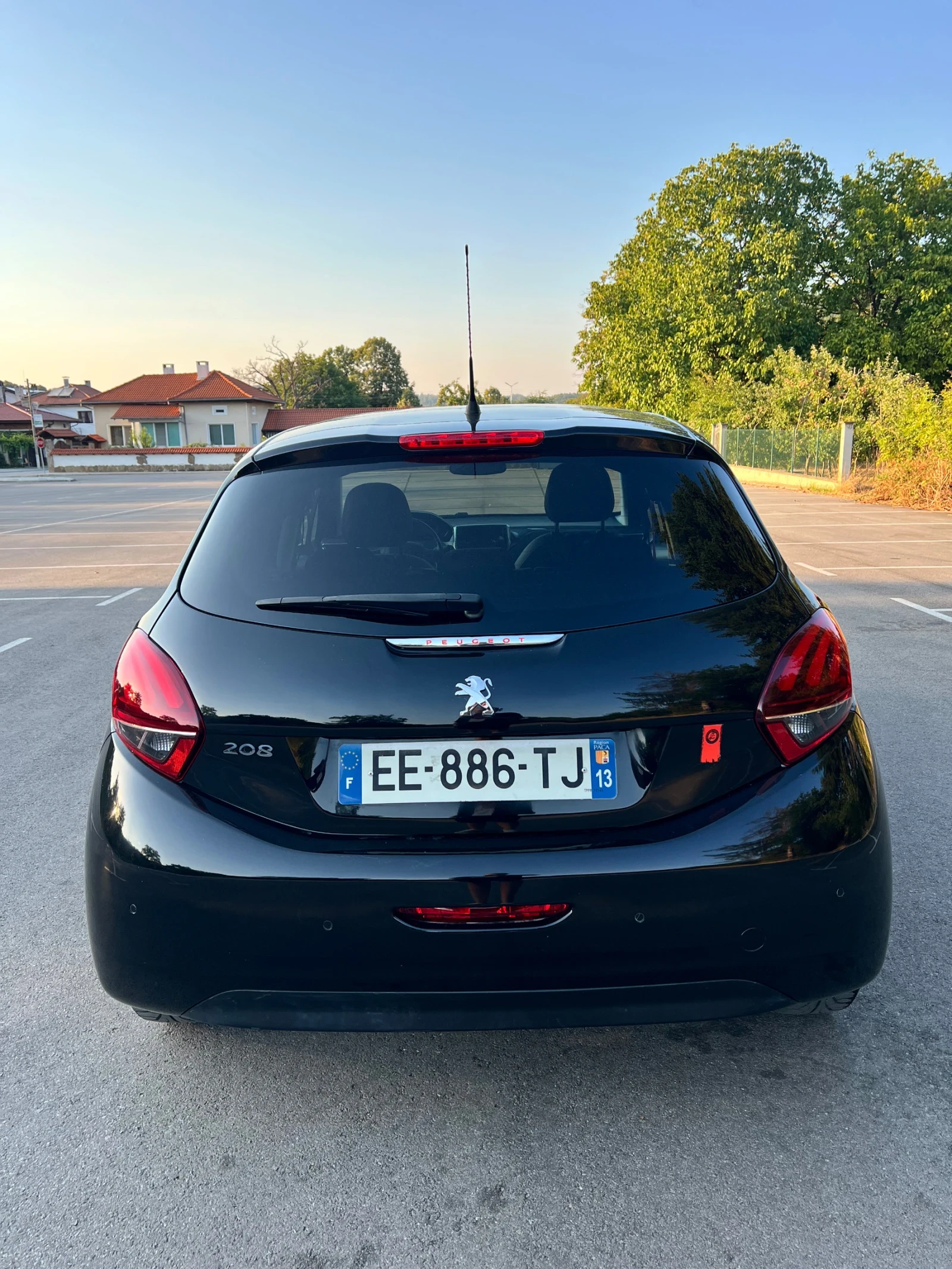 Peugeot 208 Pano Avtomat, снимка 5 - Автомобили и джипове - 56185992