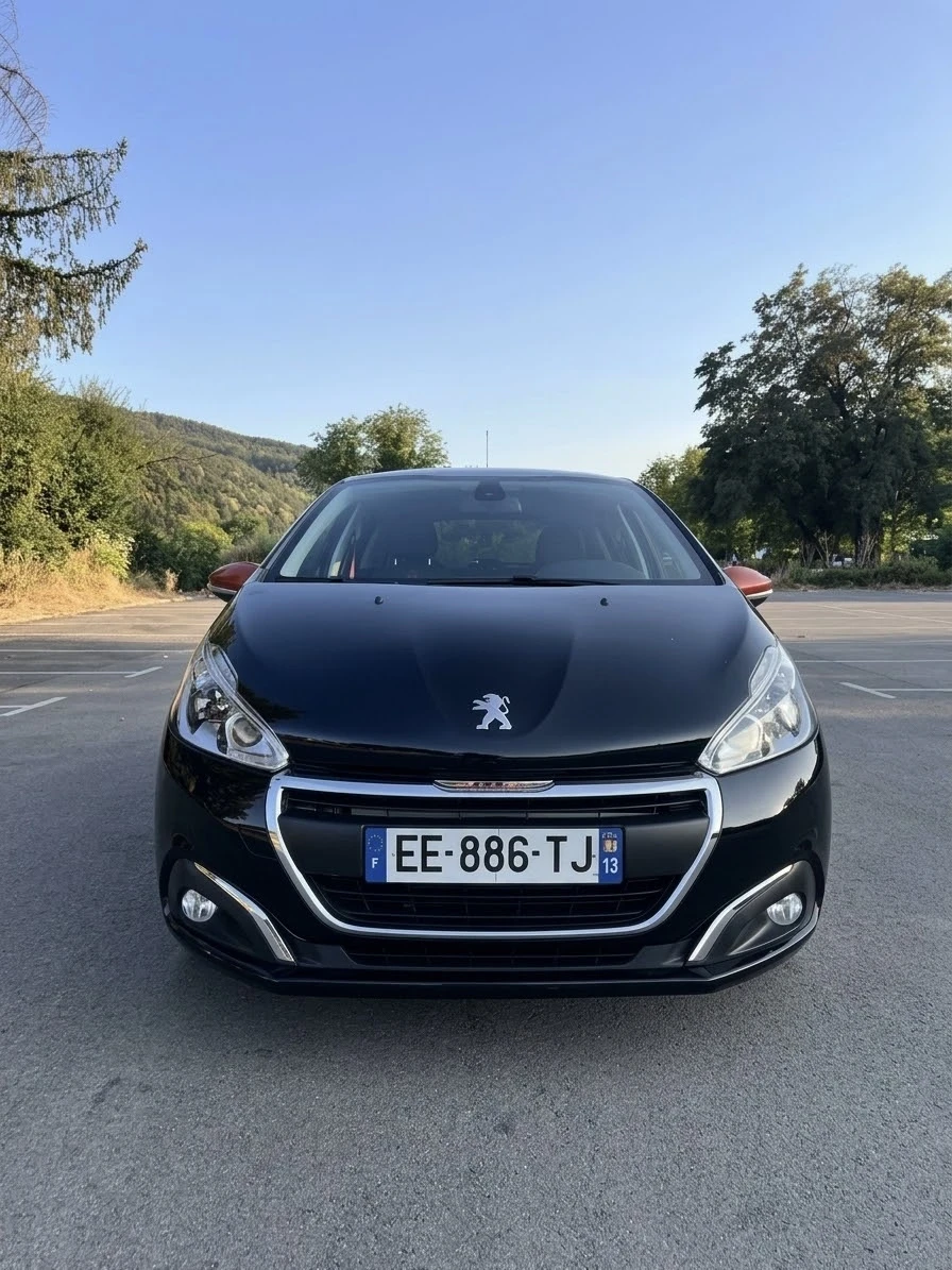 Peugeot 208 Pano Avtomat, снимка 2 - Автомобили и джипове - 56185992