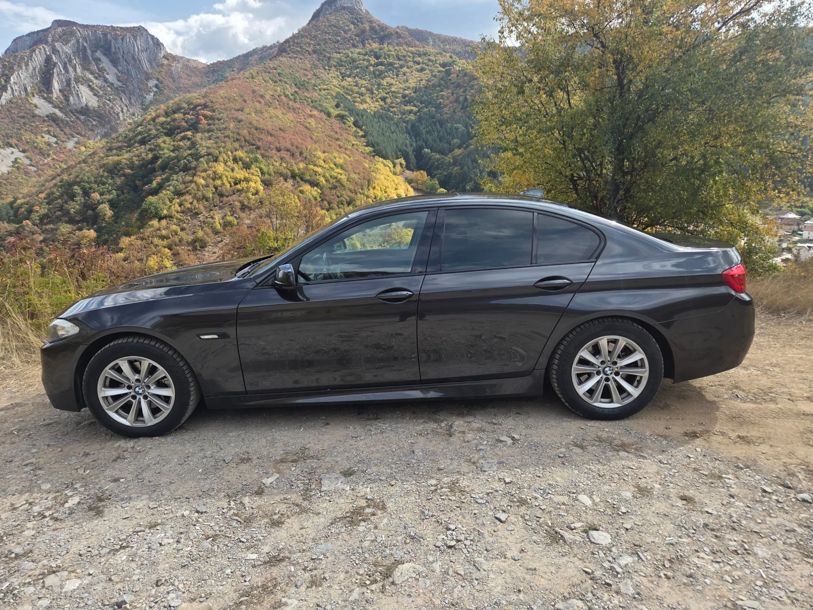 BMW 523, снимка 3 - Автомобили и джипове - 56429401