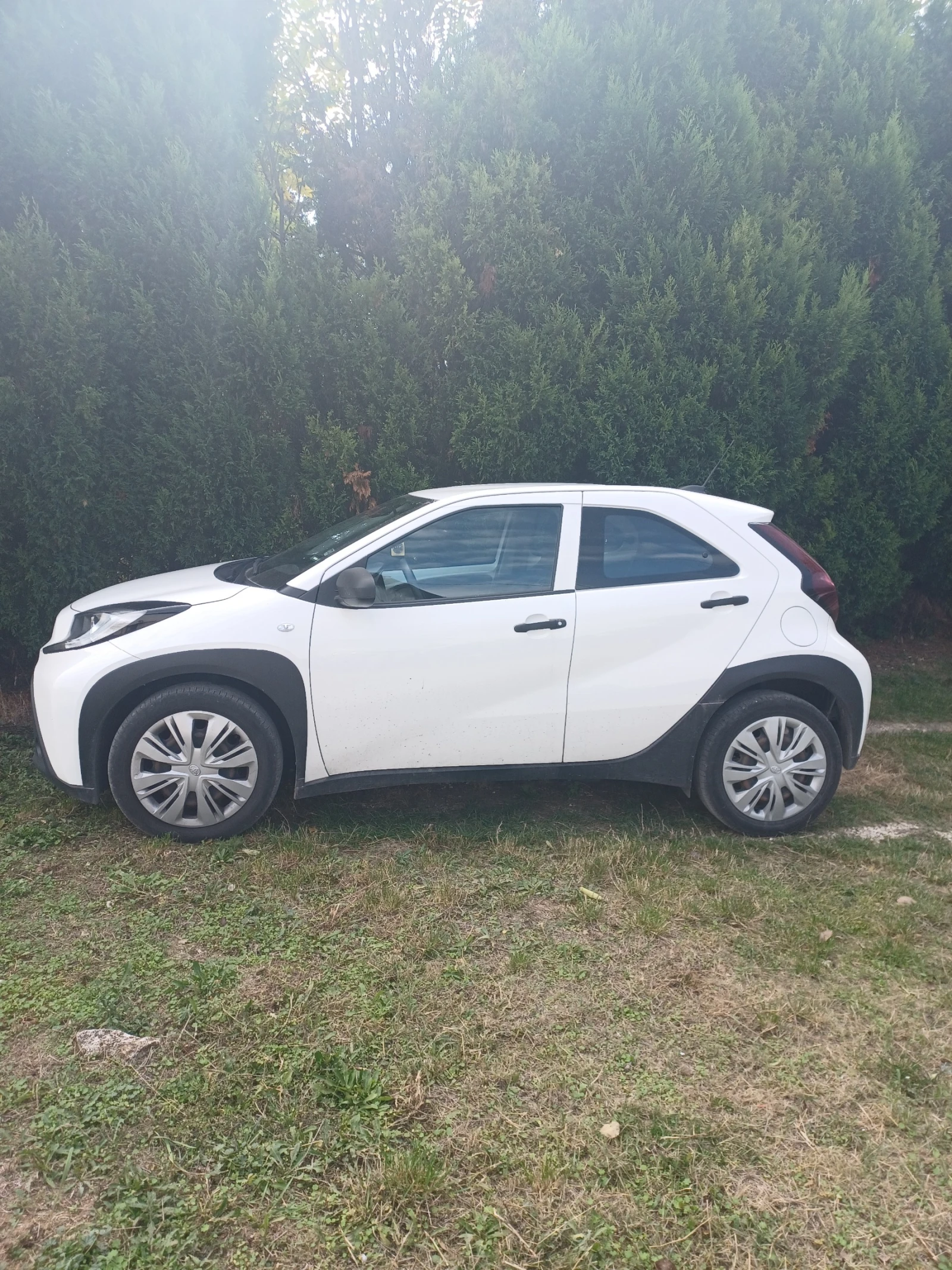 Toyota Aygo x, снимка 3 - Автомобили и джипове - 56439060