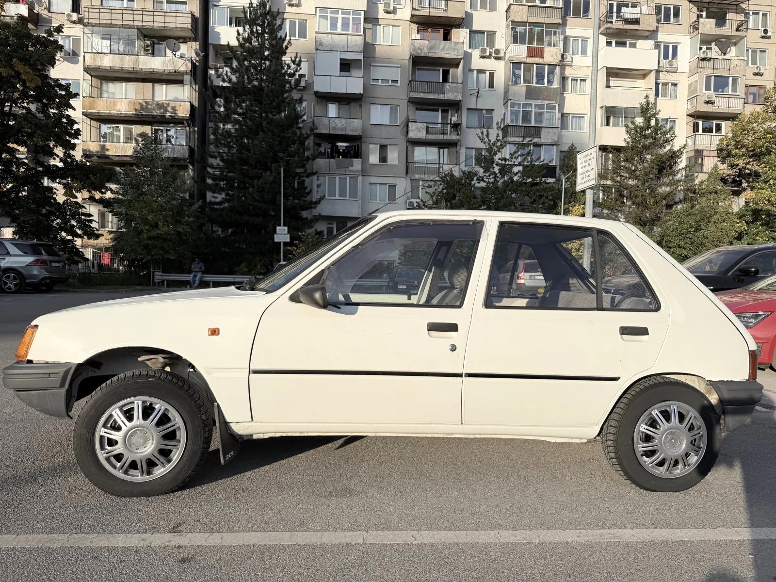 Peugeot 205 SRD, снимка 16 - Автомобили и джипове - 56541650
